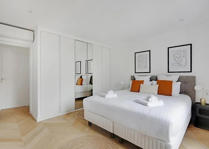 Pick A Flat's On Place Du Tertre *