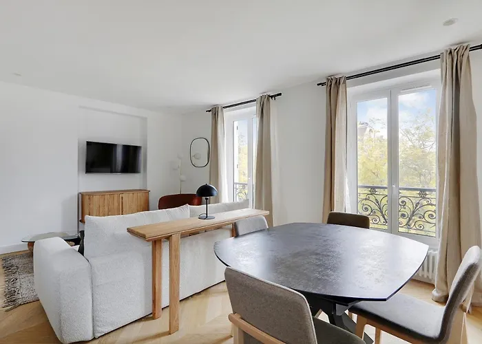 Pick A Flat's On Place Du Tertre Апартаменты