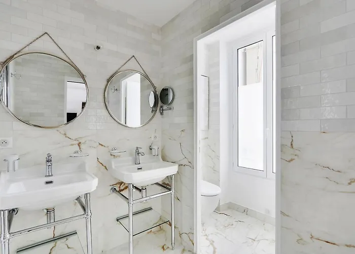 Апартаменты Pick A Flat's On Place Du Tertre *